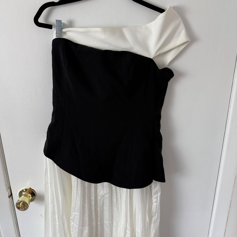 Commense Off-Shoulder Black and White Evening Gown Formal Dress Large - Picture 9 of 17